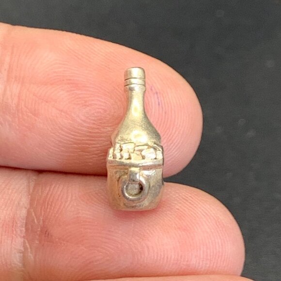 VTG Solid Sterling Silver 925 Chilled Wine Slide Charm Size 0.5" Length - Picture 1 of 10